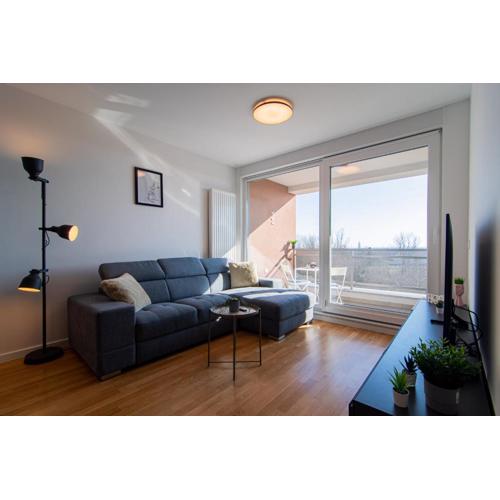 Flexible SelfCheckIns 67 - Zagreb - Loggia - Brand New - Luxury - Garage