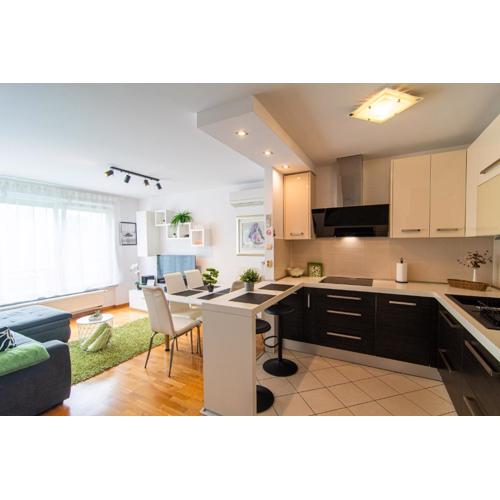 Flexible SelfCheckIns 79 - Zagreb - Garage - New