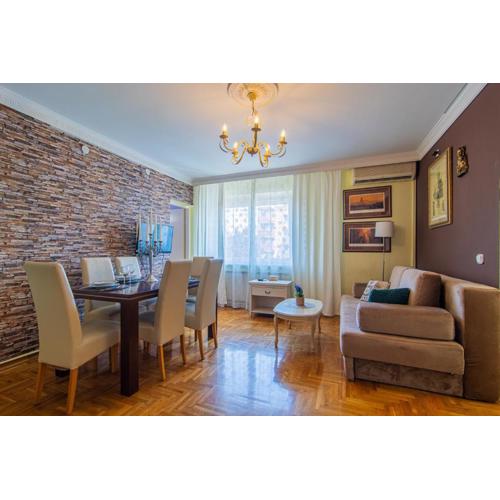 Flexible SelfCheckIns 91 - Zagreb - Parking - Loggia - 2 Bedrooms