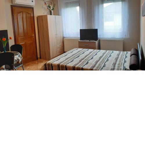 Flora Apartman