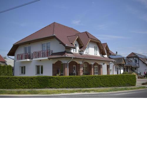 Főnix Apartmanház