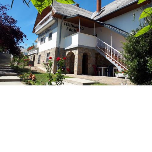Főnix Apartmanház