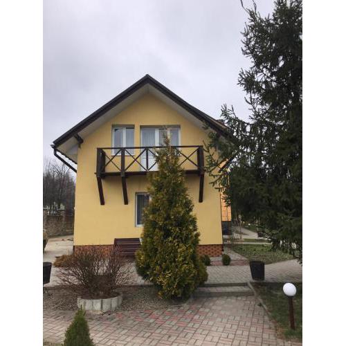 ‘‘FOREST HOUSE ’‘ Будинок для відпочинку