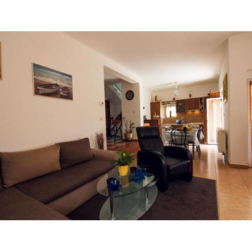Four Bedroom Holiday Home