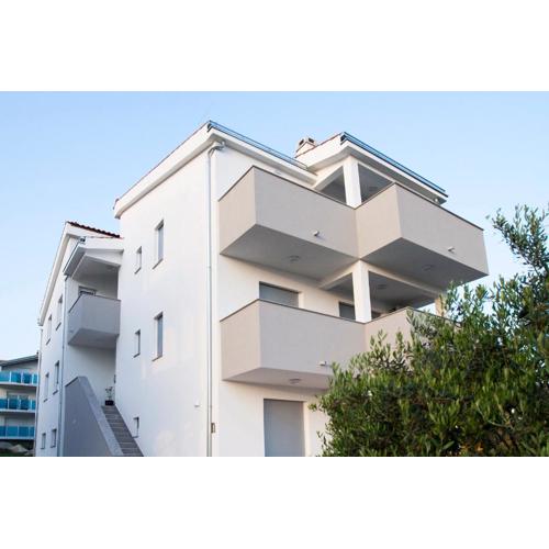 Four Stars Apartments