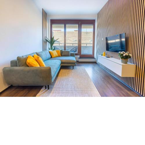 Free Parkin Sensational Location 3Room Apt