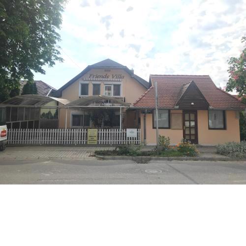 Friends Villa Apartments