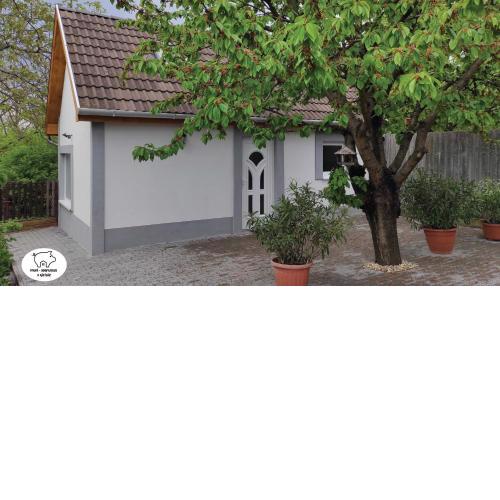 FruPi Apartmanok - A kis ház