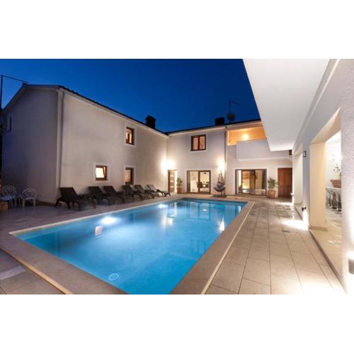 Funcic Apartments 1 app