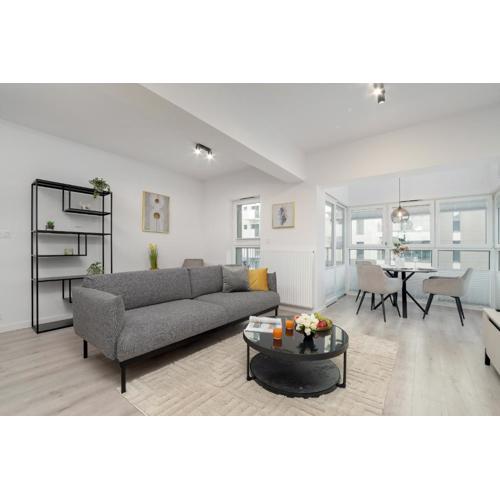 Funkcjonalny Apartament Smart TV & WiFi by Noclegi Renters