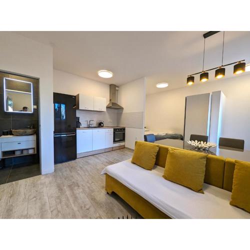 Funktastic Maksimir Condo 2