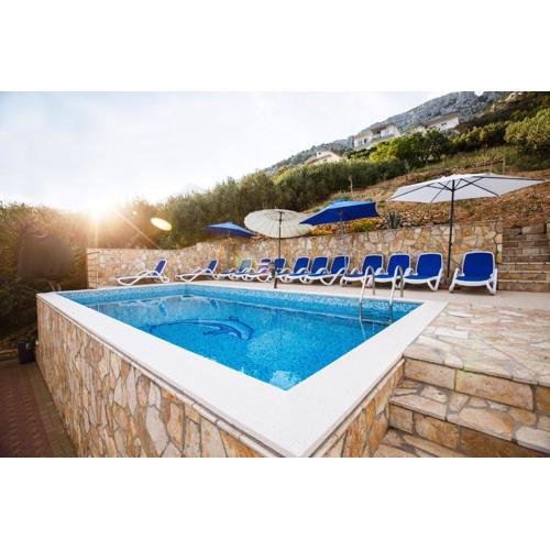 Ganzes Ferienhaus In Pisak Mit Privatem Pool