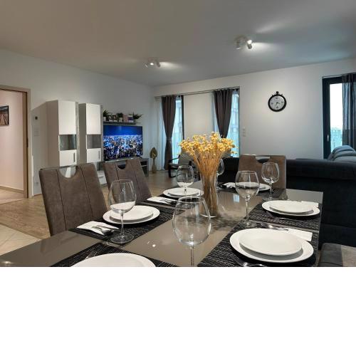 Garden Towers Residence - Free Underground Parking