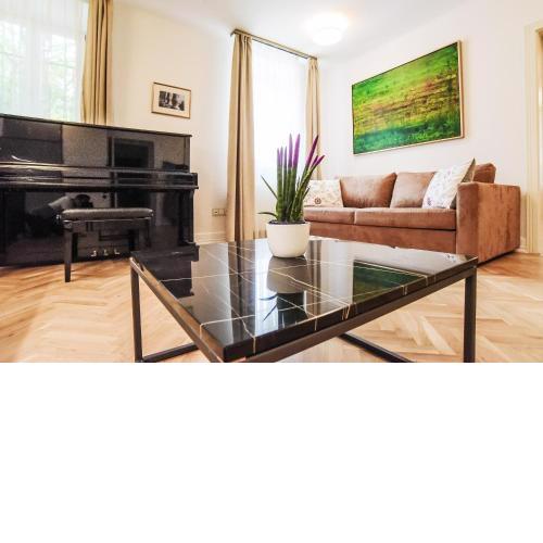 Garden View Apartment