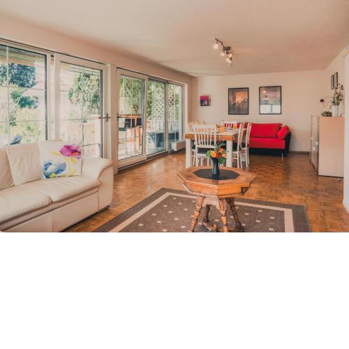 Gardenia-Altach, 2-4 P, Küche, Garten, Terrasse, Parkplatz, Wifi, Ski Stellplatz