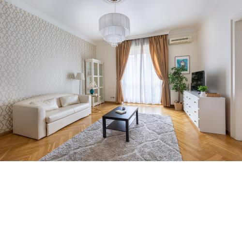 GDE Károly Apartmant