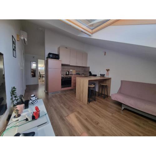Geek Apartment