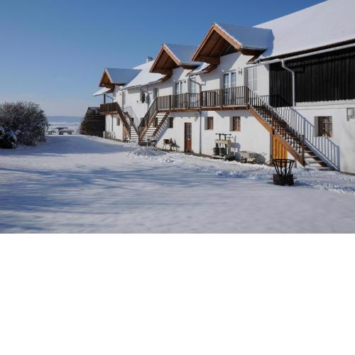 Geinberg Suites & Via Nova Lodges