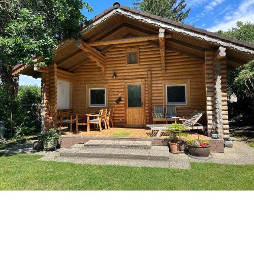 Gemütliche Blockhütte in Wiennähe