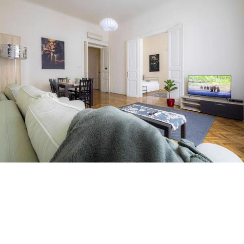 Gentleman Apartment