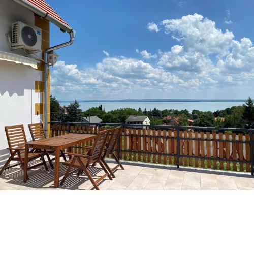 Georgina Panorámás Apartman - Bacchus Badacsony