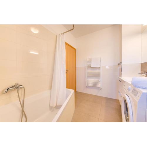 Geräumige Wohnung Mit Zwei Schlafzimmern In Pula