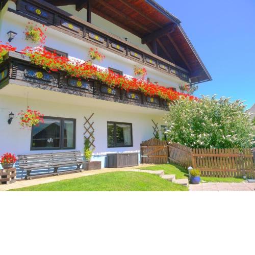 Geräumiges Apartment mit Panoramabergblick