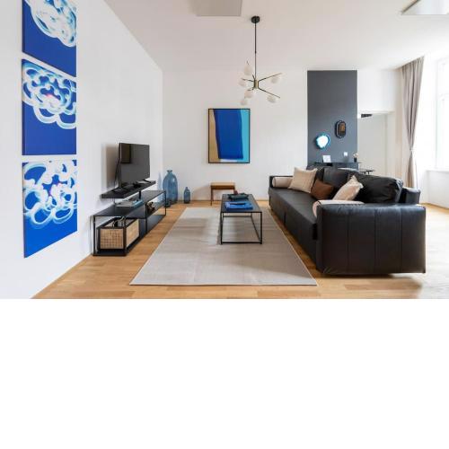 Glam 1BR Suite, Easy City Path by HM
