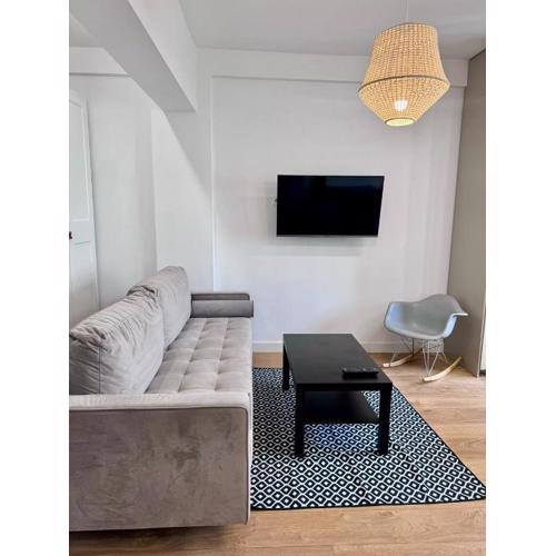 Glam 2-Room Apartment, W-Fi, Old Town - by HIK Apartments