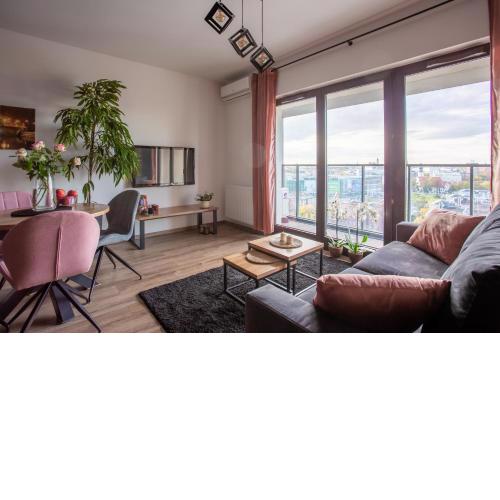 Glamour Apartment City View