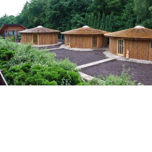 Glamp V Hluboké - Yurts and Wooden Houses