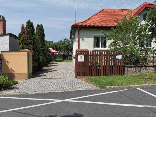 Glázer Szállás