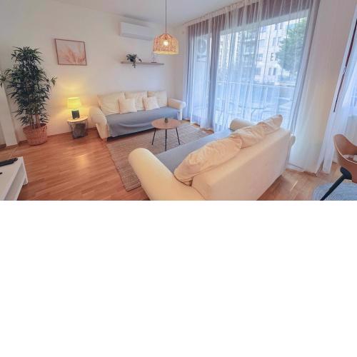 GOgol Apartment