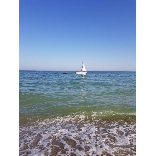 Gold Bugaz Apartment near the sea