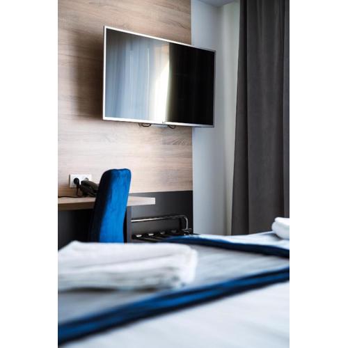 Gold Hotel