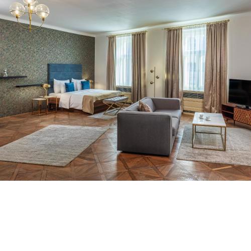 Golden Angel Suites by Adrez