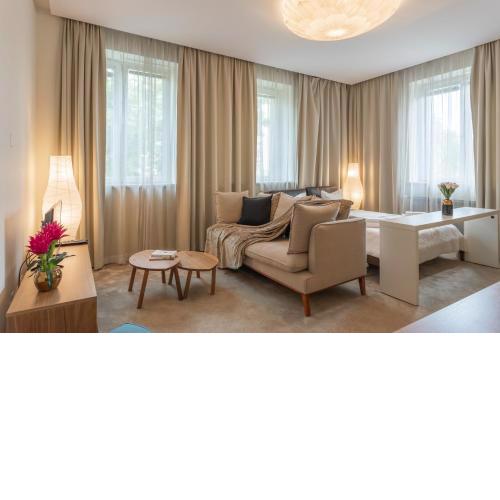 Golden Apartments in Warsaw - Apartment in the Center - Plac Konstytucji