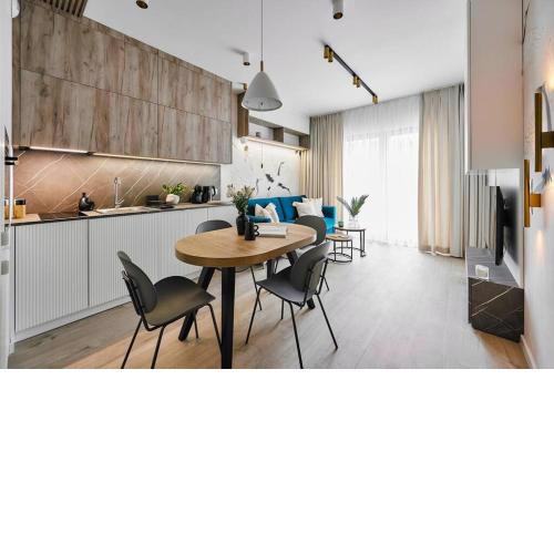 Golden Dreams Luxury Apartments 103