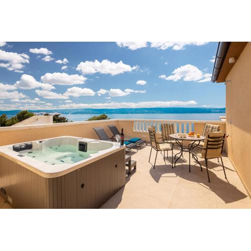 Golden Horizon Suite