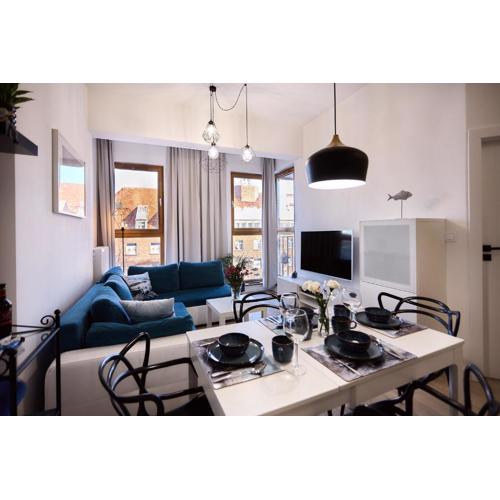 Golden Hour Apartments - Platan Tower