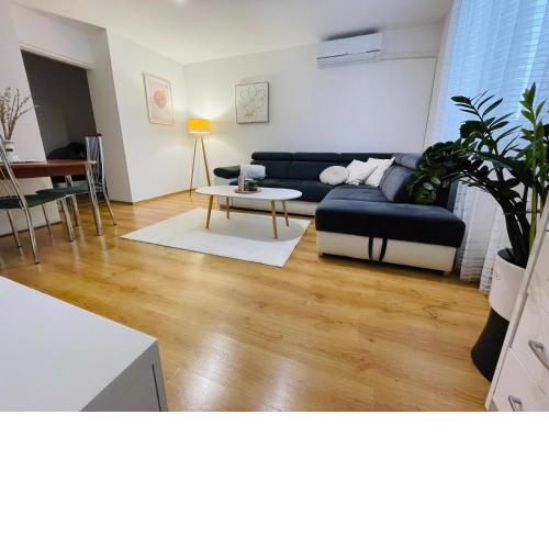Golden Key Apartment
