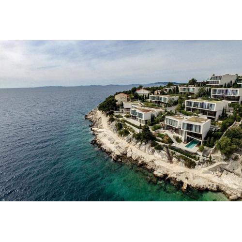Golden Rays Luxury Villas & Apartments