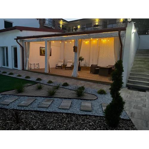 GOLDEN Residence