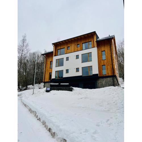 Golden Ridge Apartments