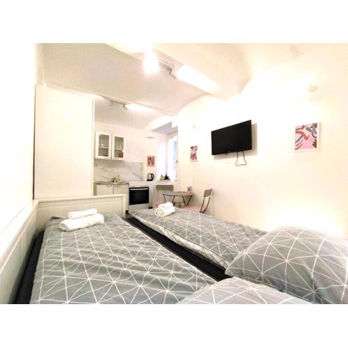 Good Vibrations Apartments