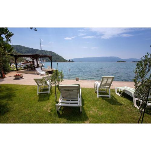 Gorgeous Apartment In Blace With Wifi