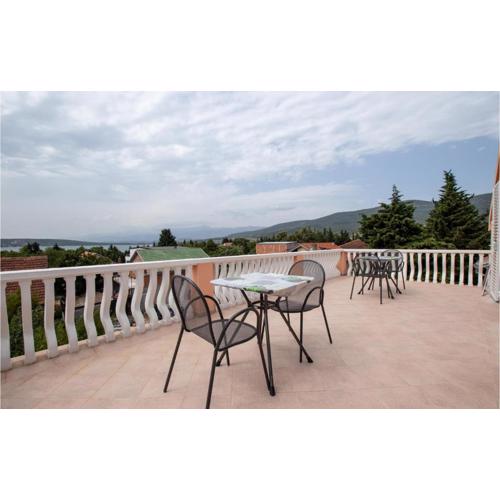 Gorgeous Apartment In Gornji Karin