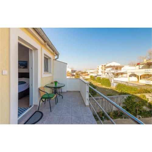 Gorgeous Apartment In Nin With Wifi