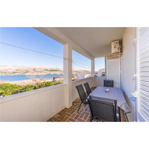 Gorgeous Apartment In Pag With Wifi