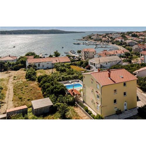 Gorgeous Apartment In Rab With Wi-Fi